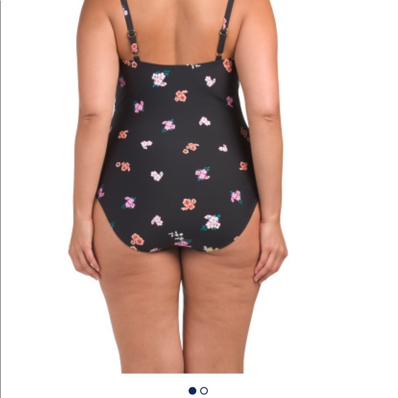 🌹🌹NWT New Size 2X Women’s Kenneth Cole Swimsuit  Simply Gorgeous - Picture 3 of 5